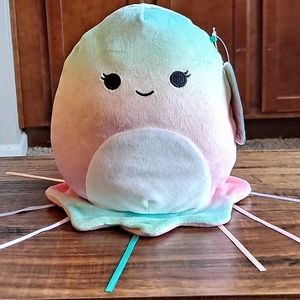 8" Greeley Plush Squishmallow